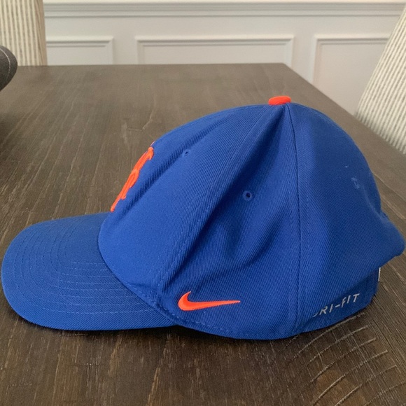 Mets adjustable dry fit hat - Picture 2 of 4